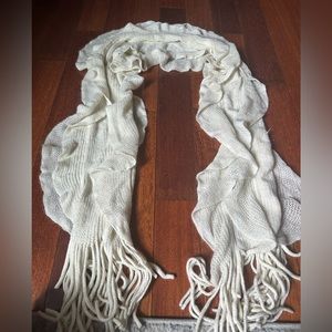 Frilly White Winter Scarf